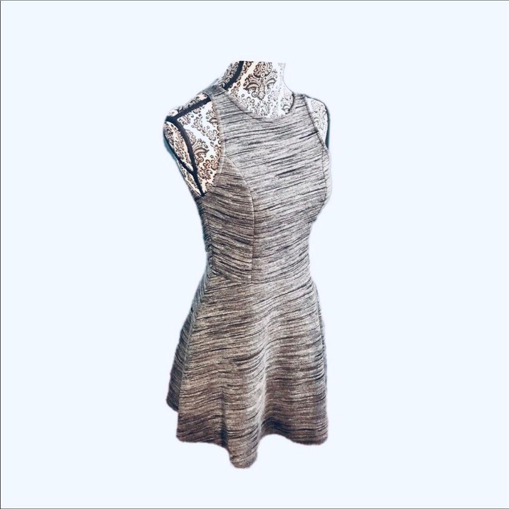 Women’s Sleeveless Dress, M